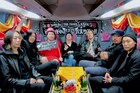 Dragon Ash、スペシャ番組でフット岩尾とバスツアー
