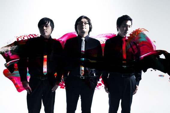 Tres-men