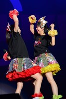 左から百田夏菜子、玉井詩織。