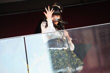 上坂すみれ「革命的ブロードウェイ主義者同盟 新春★公開プロパガンダ in 新橋SL広場」の様子。