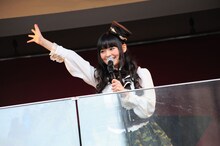 上坂すみれ「革命的ブロードウェイ主義者同盟 新春★公開プロパガンダ in 新橋SL広場」の様子。