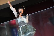 上坂すみれ「革命的ブロードウェイ主義者同盟 新春★公開プロパガンダ in 新橋SL広場」の様子。