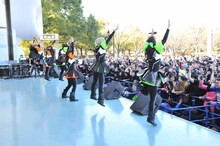 BiS「BiSの野外極寒ライブ～ライブは寒風摩擦～」の様子。