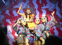 でんぱ組.inc「ワールドワイド☆でんぱツアー2014」Zepp Nagoya公演で「トキメキ☆すちゃらかテキサス」を歌う成瀬瑛美。