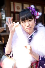 吉をひいた高城れに。