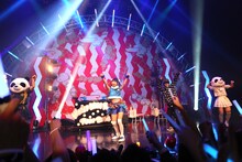 でんぱ組.inc「ワールドワイド☆でんぱツアー2014」Zepp Namba公演の様子。