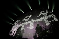 amazarashi「amazarashi LIVE TOUR 2014『あんたへ』」Zepp Tokyo公演の様子。