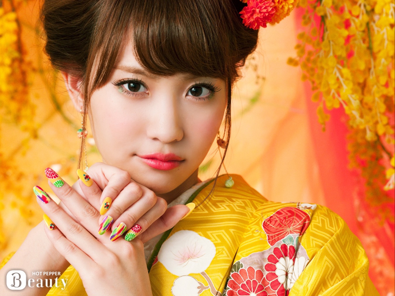 「Hot Pepper Beauty」キャンペーンのために撮影された永尾まりやの記念写真。