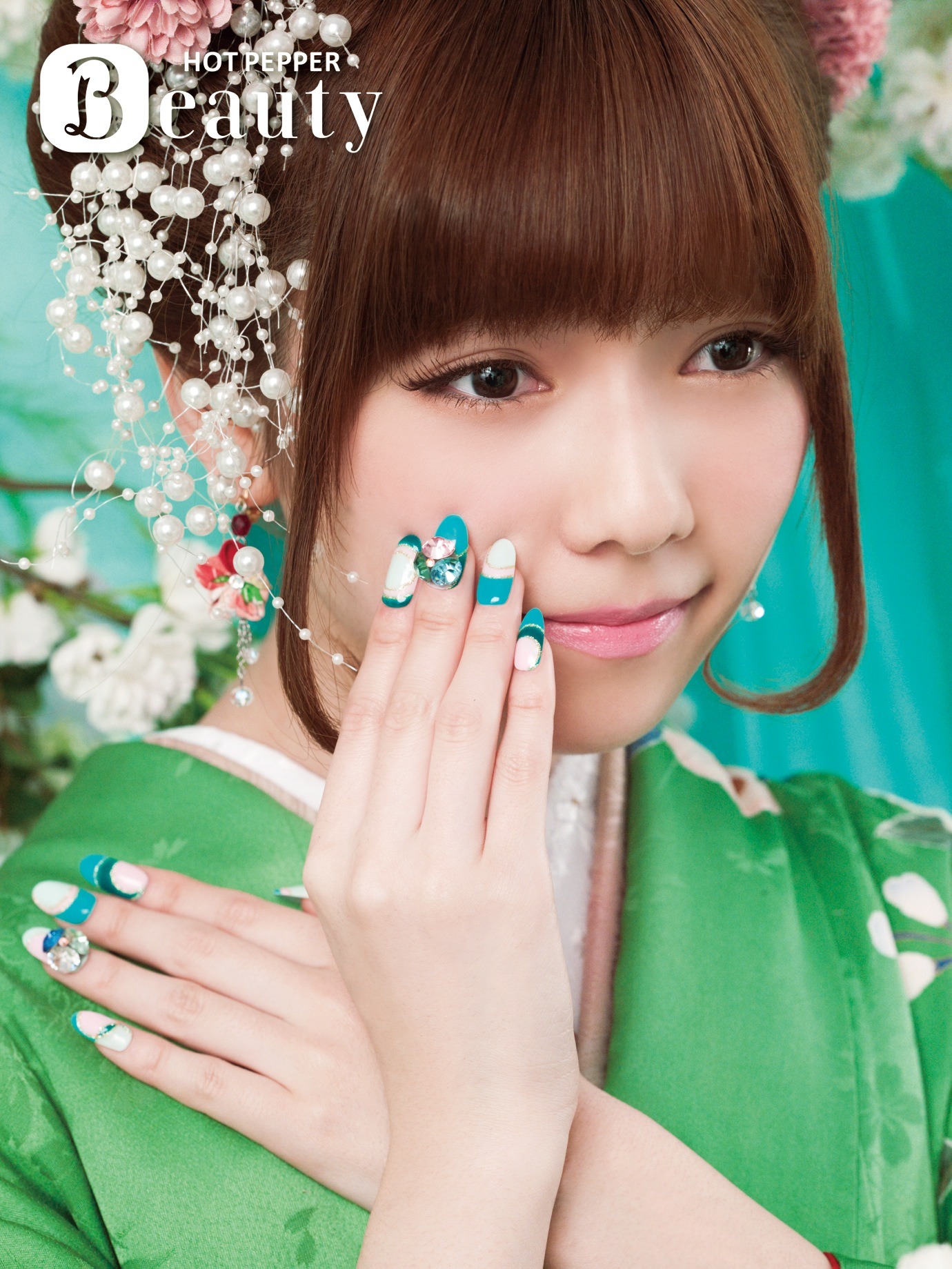 「Hot Pepper Beauty」キャンペーンのために撮影された島崎遥香の記念写真。
