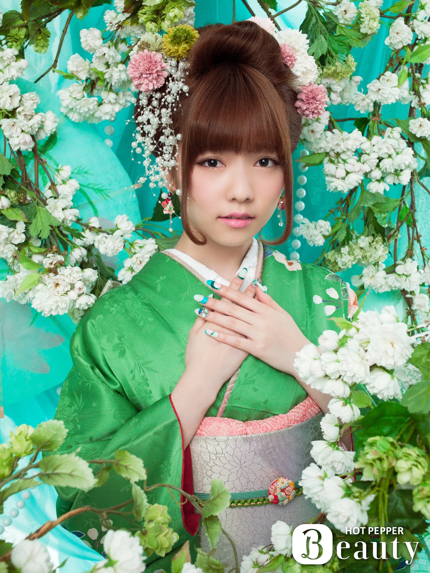 「Hot Pepper Beauty」キャンペーンのために撮影された島崎遥香の記念写真。