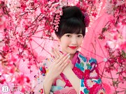 「Hot Pepper Beauty」キャンペーンのために撮影された渡辺麻友の記念写真。