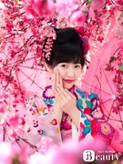 「Hot Pepper Beauty」キャンペーンのために撮影された渡辺麻友の記念写真。