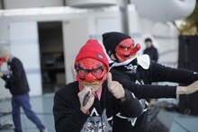 東京・代々木公園野外ステージで開催されたThis is Not a Businessのフリーライブの様子。