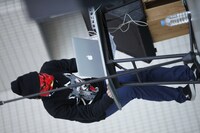 東京・代々木公園野外ステージで開催されたThis is Not a Businessのフリーライブの様子。