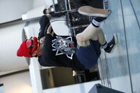 東京・代々木公園野外ステージで開催されたThis is Not a Businessのフリーライブの様子。