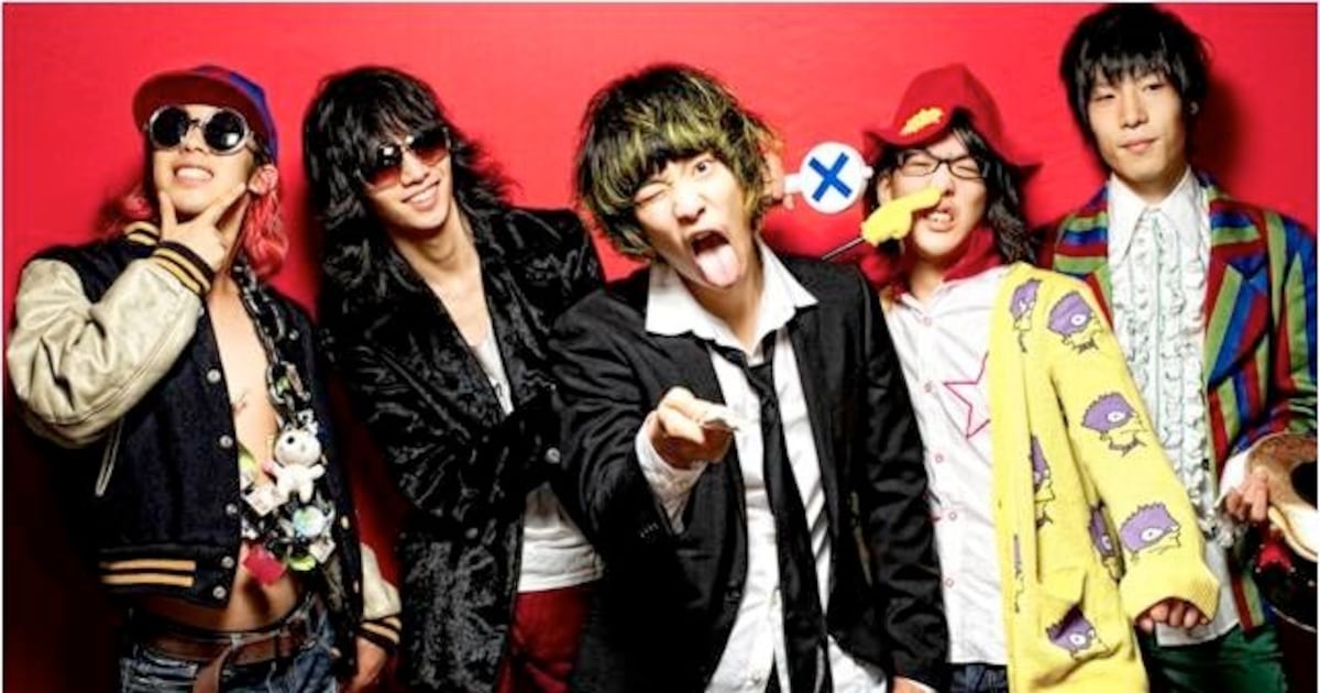 爆弾ジョニー、メジャー盤は「はじめての爆弾ジョニー」 - 音楽ナタリー