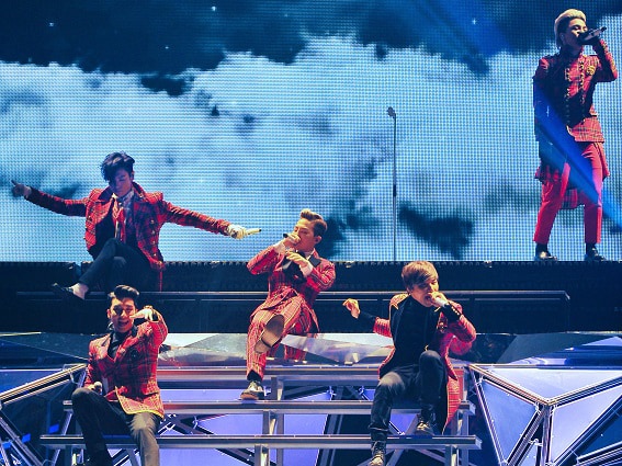 「BIGBANG JAPAN DOME TOUR 2013～2014」の様子。