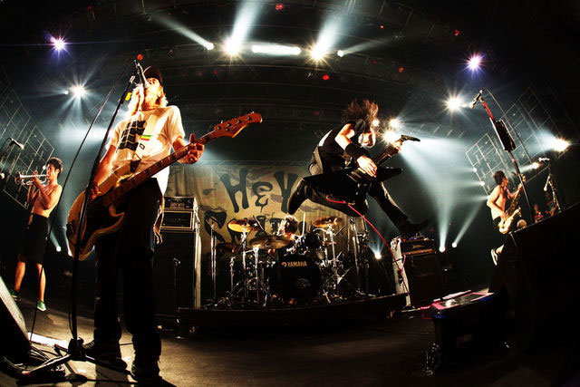 HEY-SMITH