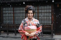 1月12日に故郷の岐阜・飛騨高山で成人式を迎えたトミタ栞。