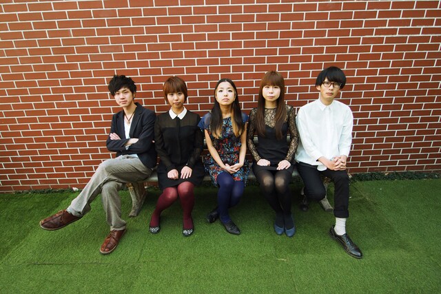 チーナ。右がHAPPY（Dr）。