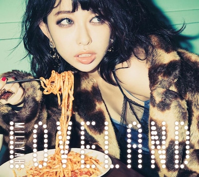 加藤ミリヤ「LOVELAND」初回限定盤ジャケット