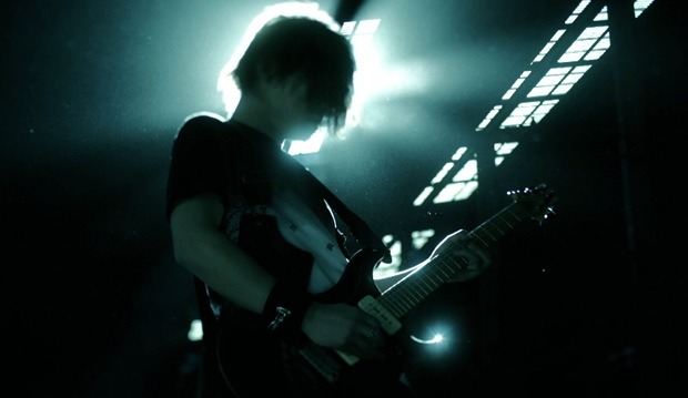SuG「MISSING」PVのワンシーン。