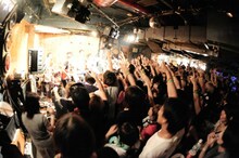 キュウソネコカミ「ETERNAL ROCK CITY. 2012」の様子。