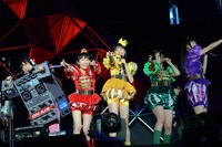 ももいろクローバーZ