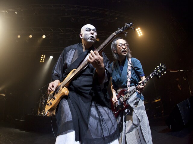 左から鈴木研一、和嶋慎治。（撮影：KASSAI / 3PO DESIGN WORKSHOP）