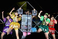 ももいろクローバーZ