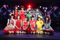 「アニメ紅白歌合戦 Vol.3」で勝利を収めた紅組メンバー。