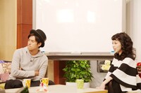 左からK、加藤ミリヤ