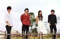 赤色のグリッター