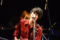 佐藤リョウスケ（赤色のグリッター）