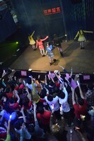 「KAWAII POP FES by＠JAM in台湾」Dancing Dollsのライブの様子。
