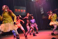 「KAWAII POP FES by＠JAM in台湾」Dancing Dollsのライブの様子。