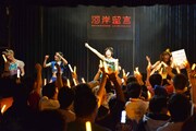 「KAWAII POP FES by＠JAM in台湾」でんぱ組.incのライブの様子。