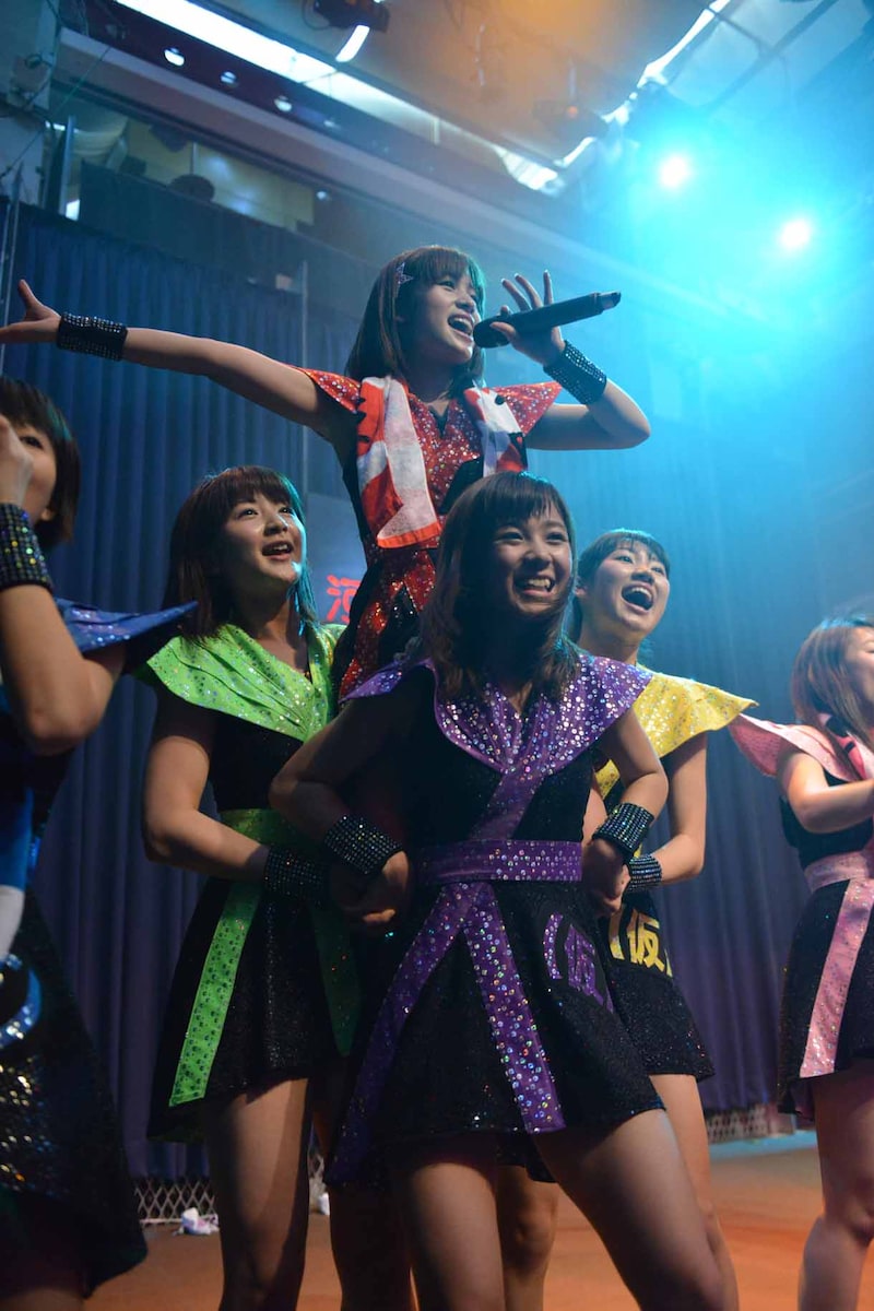 「KAWAII POP FES by＠JAM in台湾」アップアップガールズ（仮）のライブの様子。