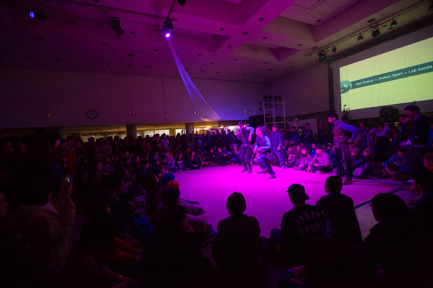 ダンスパフォーマンスの様子。 （Photo by Takanori Tsukiji [STARSERVERCLUB]）