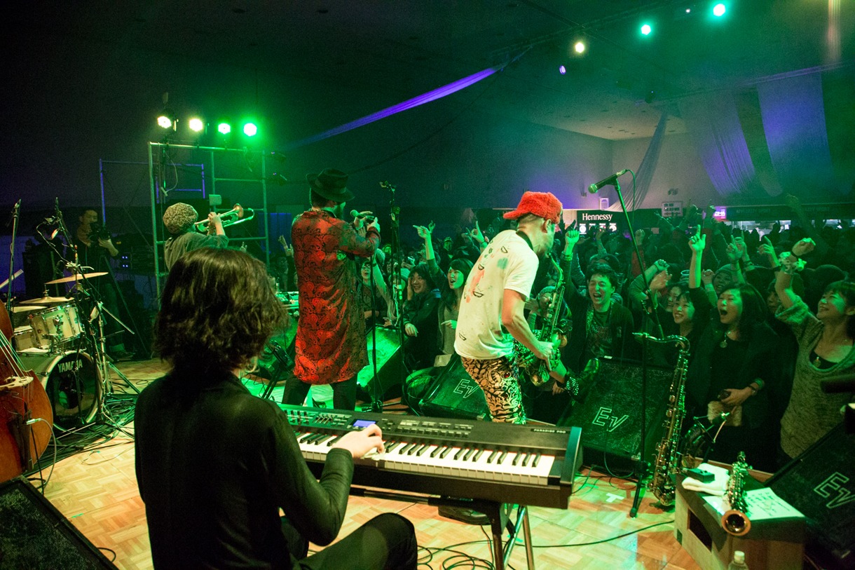 SOIL & "PIMP" SESSIONS。 （Photo by Takanori Tsukiji [STARSERVERCLUB]）