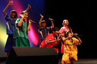 「HMV presents『なにわのはにわ』レインボーツアー出陣式」の様子。