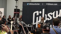 「the NAMM show 2014」で海外初ライブを行う片平里菜。