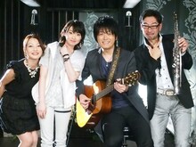 左から加藤いづみ、家入レオ、押尾コータロー、竹上良成。