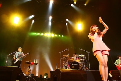 ケラケラ「ケラケライフツアー追加公演 ～ありがとうこの街にうまれたこと～」大阪・和泉シティプラザ 弥生の風ホール公演の様子。