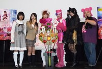 「ヌイグルマーZ」初日舞台挨拶の様子。