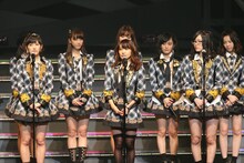 AKB48「AKB48ユニット祭り 2014」の様子。（C）AKS