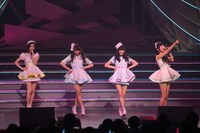 AKB48「AKB48ユニット祭り 2014」の様子。（C）AKS