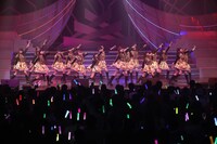 AKB48「AKB48ユニット祭り 2014」の様子。（C）AKS