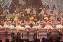 AKB48「AKB48ユニット祭り 2014」の様子。（C）AKS