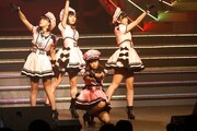 AKB48「AKB48ユニット祭り 2014」の様子。（C）AKS